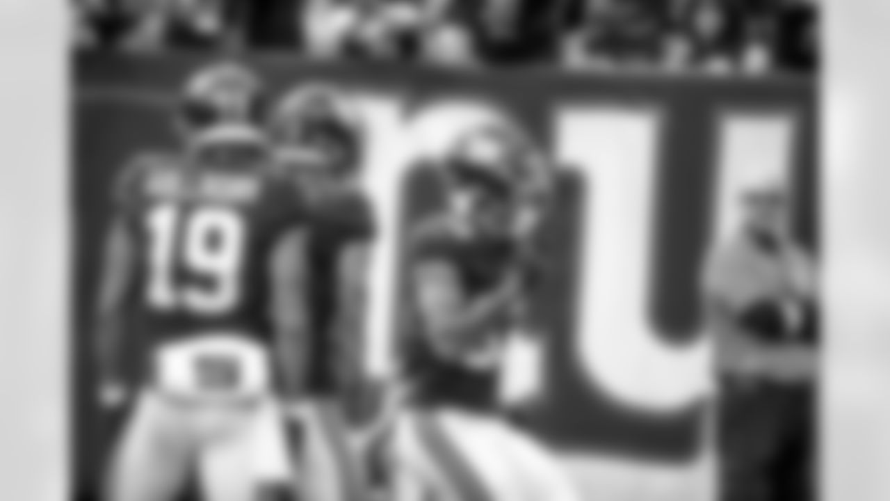 Lawrence Cager, Kenny Golladay