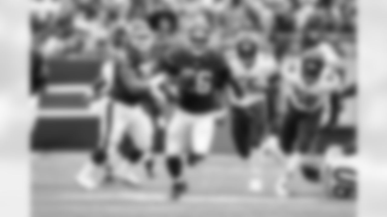 Saquon Barkley (26)