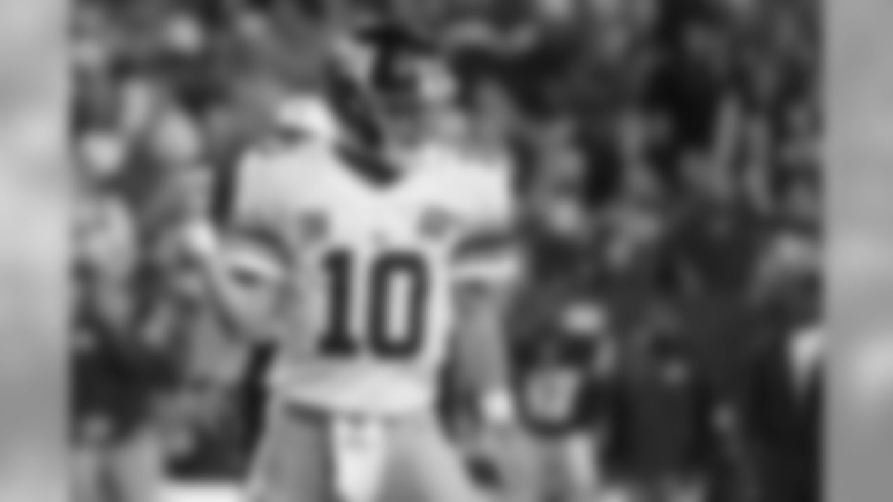 WATCH GIANTS VS. REDSKINS HIGHLIGHTS