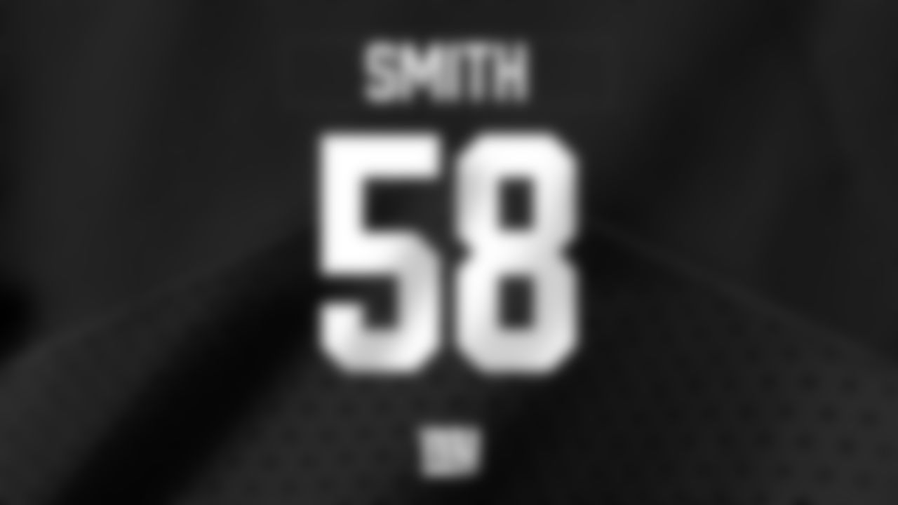 LB Elerson Smith