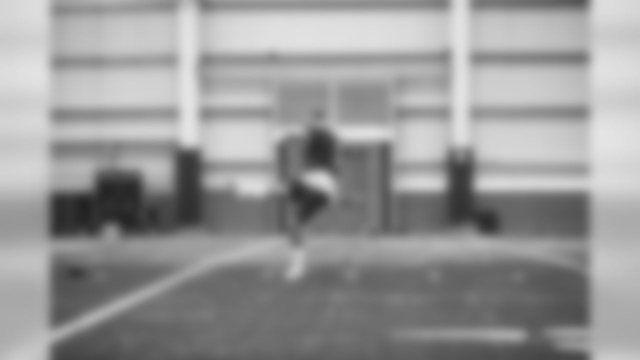 E_18_1206_GiantsPractice033