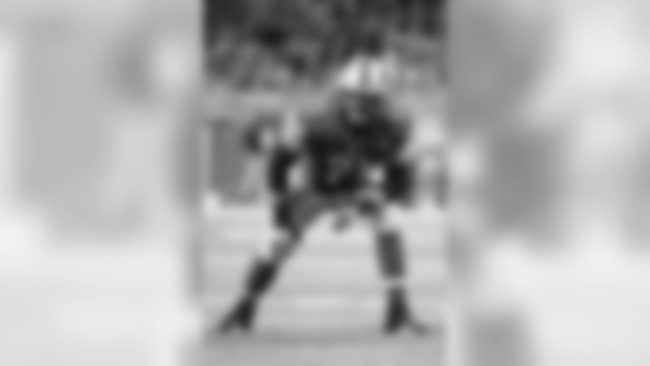 OT Riley Reiff