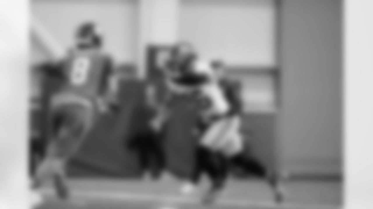 Saquon Barkley (26)