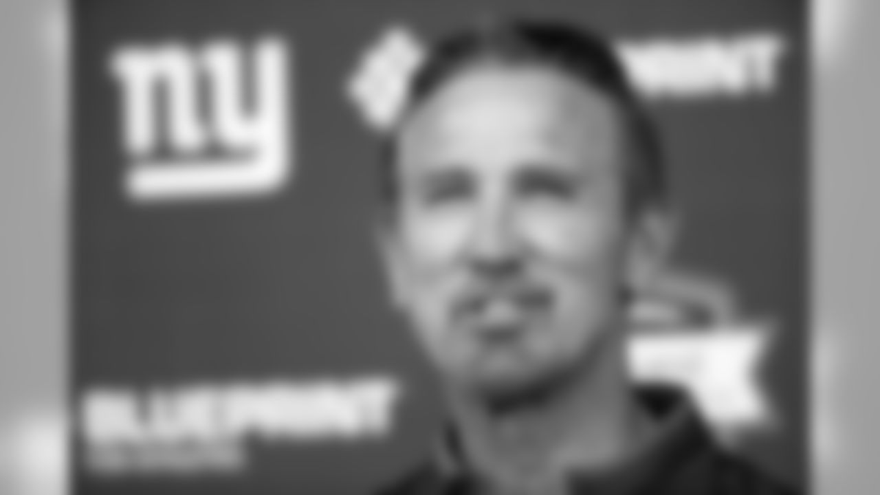 New York Giants defensive coordinator Steve Spagnuolo talks to reporters during the NFL football team's minicamp, Wednesday, June 15, 2016, in East Rutherford, N.J. (AP Photo/Julio Cortez)