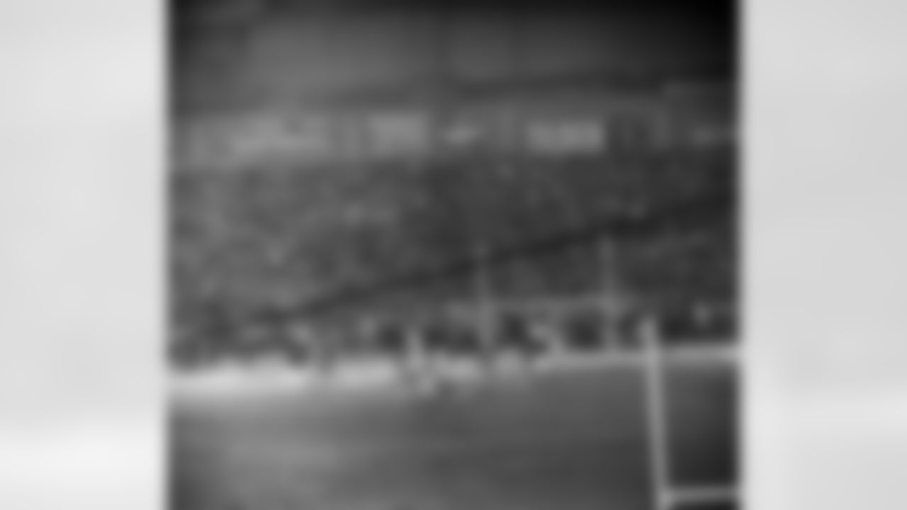 This is the field goal kicked by Steve Myhra (65) of the Baltimore Colts with 10 seconds remaining in the game against the Giants at New York's Yankee Stadium, Dec. 28, 1958 to tie the game at 17. (AP Photo)