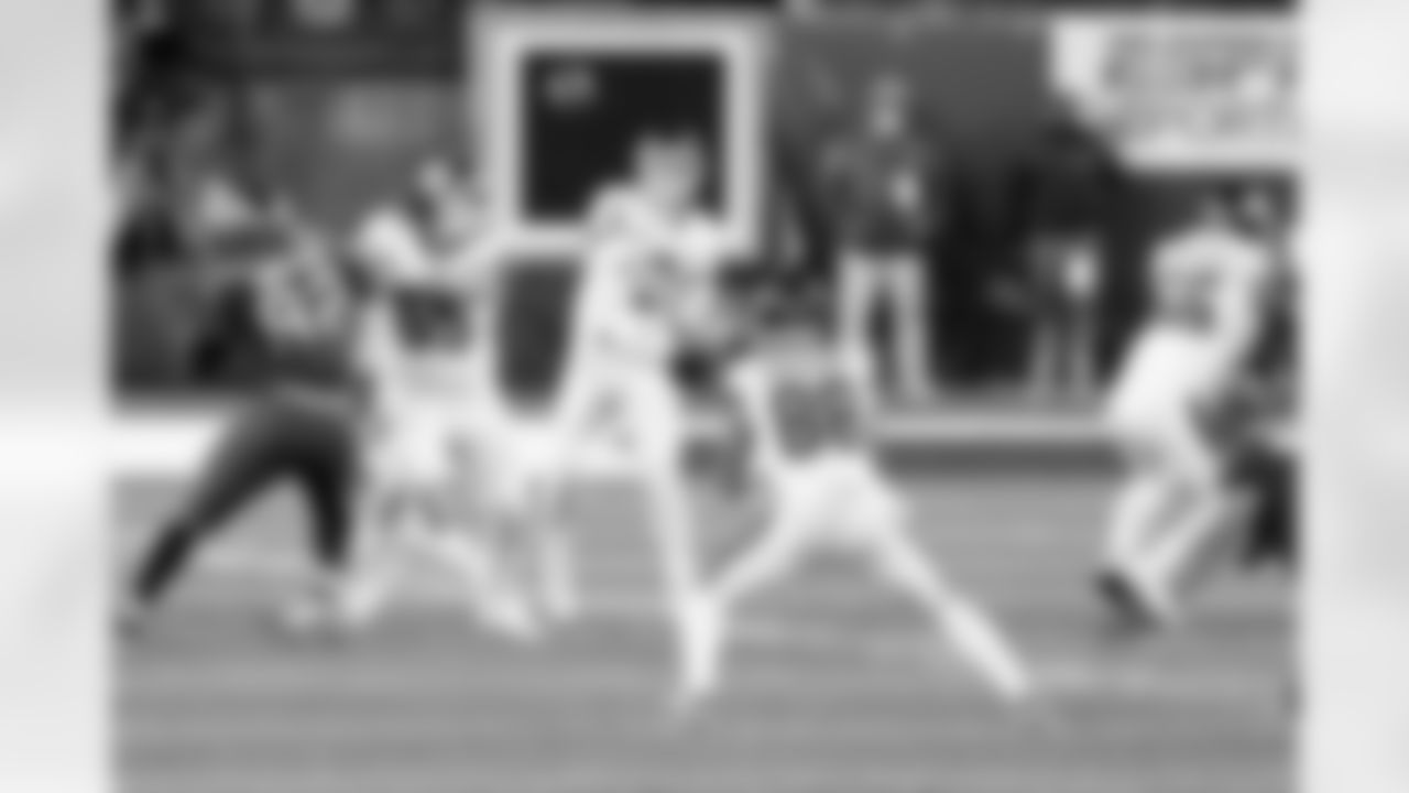 Daniel Jones (8), Evan Engram (88)