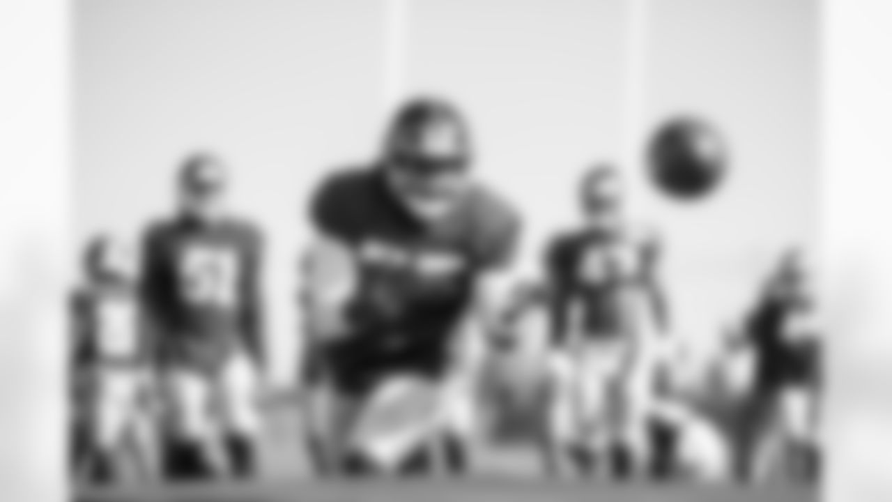 Reggie Ragland (55)