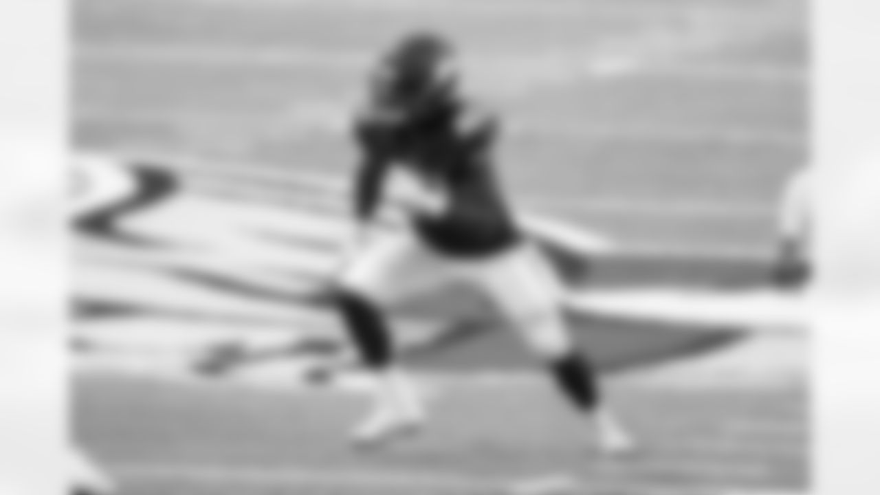 LB Todd Davis