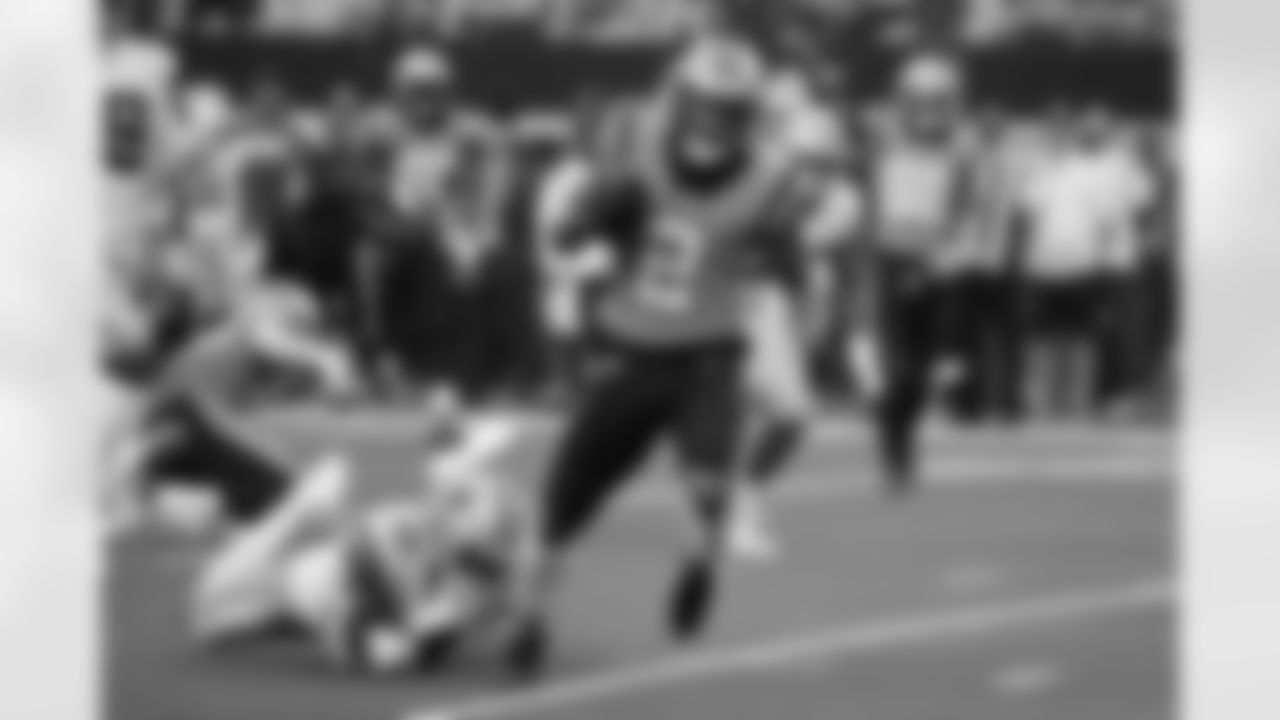 WR DJ Moore