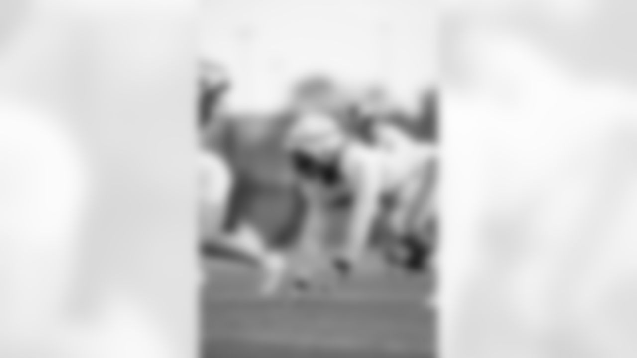 DT Rakeem Nuñez-Rochesy (95)