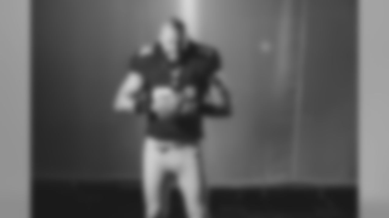 LB Mark Herzlich
