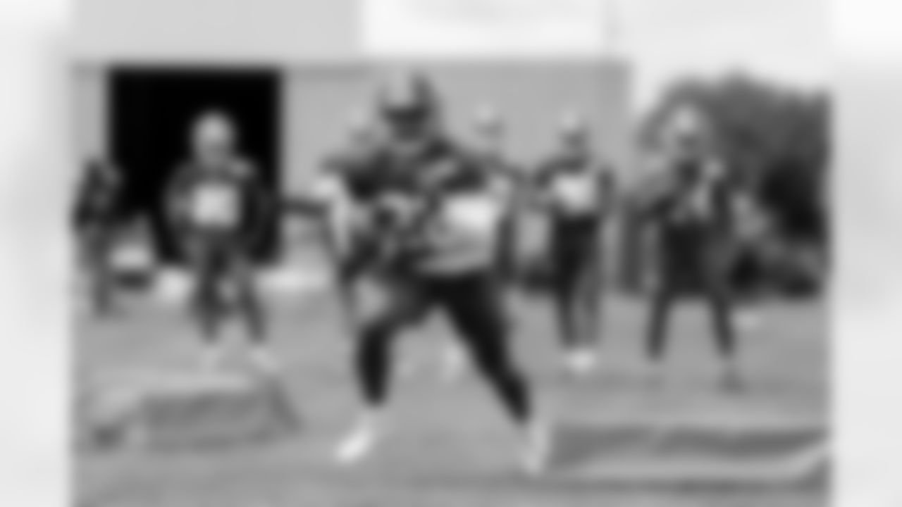 RB Dezmon Jackson (22)