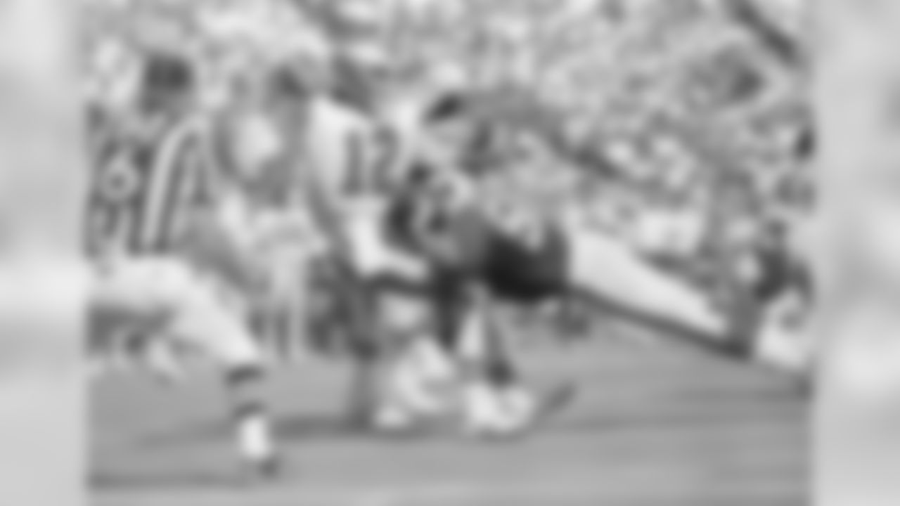 LB Carl Banks- 36 sacks