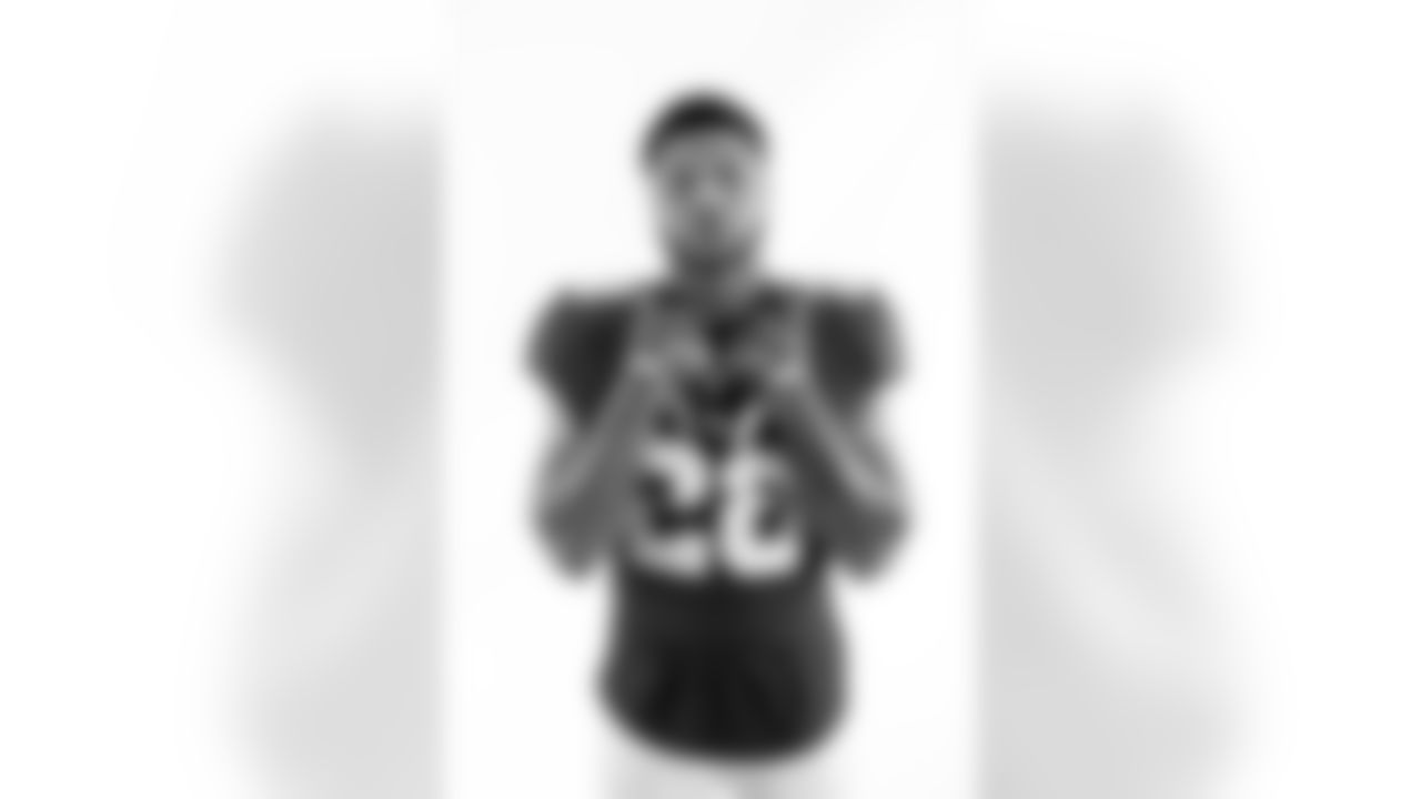 RB Devontae Booker (28)