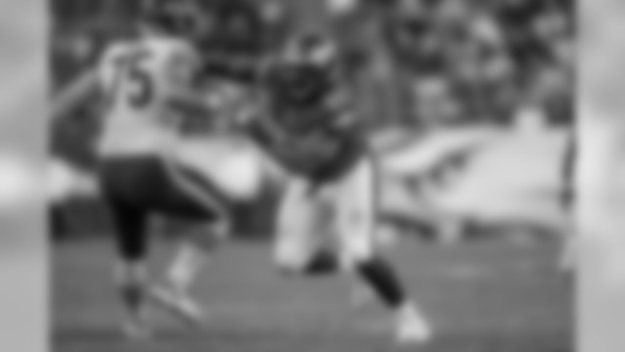 DT Fletcher CoxOne of the best interior defensive lineman in the game, Cox has 5.5 sacks this season and returned a fumble for a touchdown in the season opener.