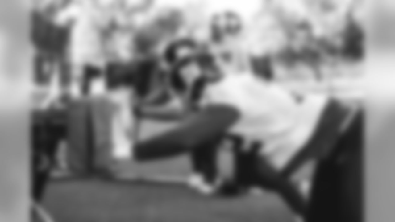 E_18_1025_GiantsPractice008
