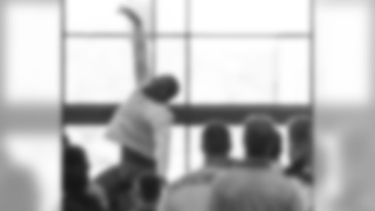 Alabama's Josh Jacobs performs the vertical leap at the Alabama's NFL Pro Day, Tuesday, March 19, 2019, in Tuscaloosa, Ala. (AP Photo/Vasha Hunt)