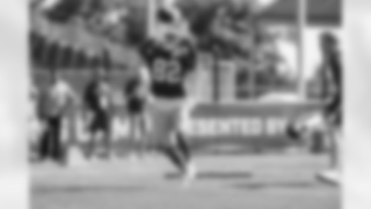 Robert Foster (82)