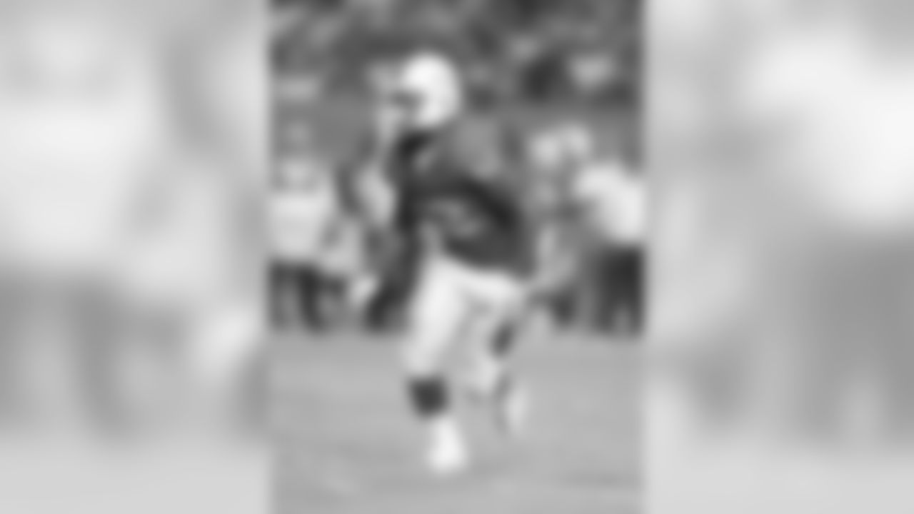 San Diego Chargers: LB Denzel Perryman