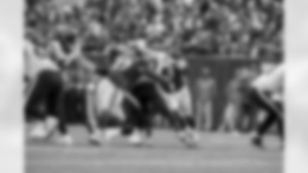 Dexter Lawrence (97)