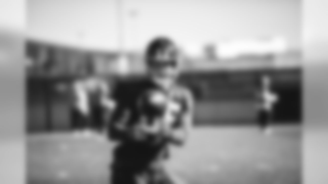 E_18_1025_GiantsPractice025