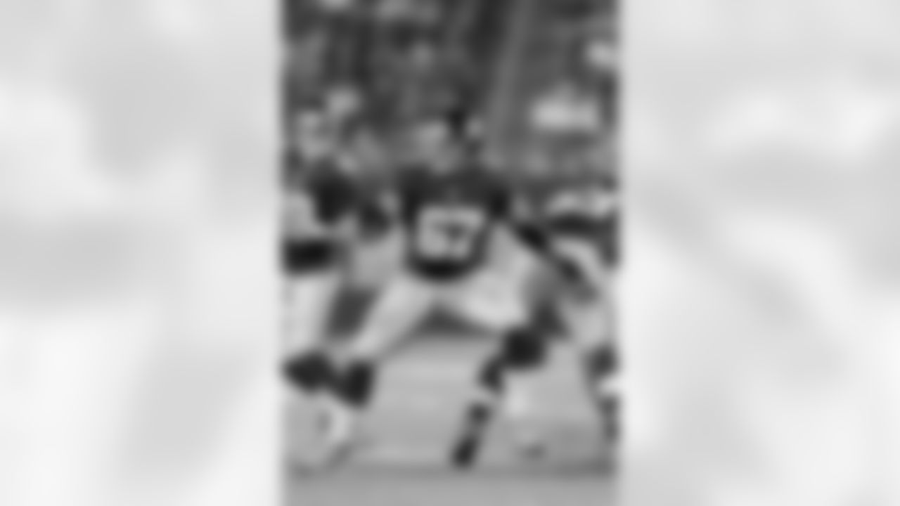 OT Brandon Mosley