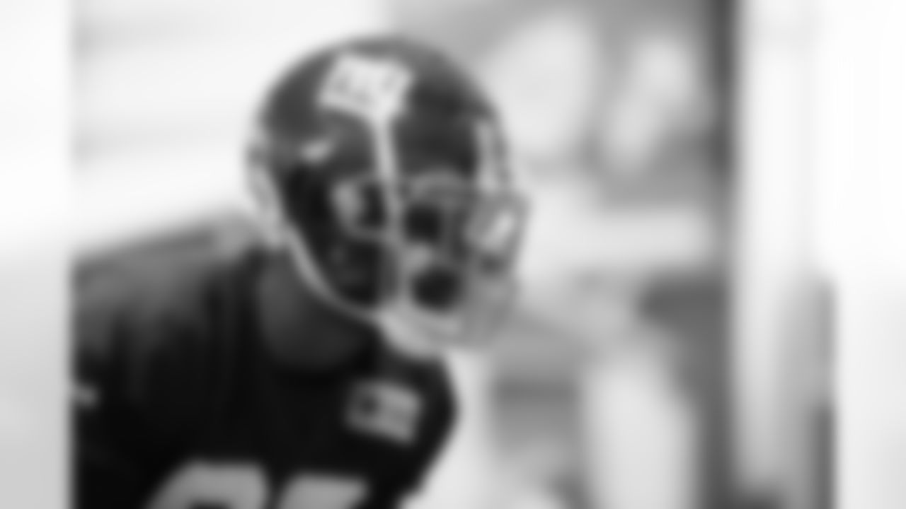 Ricky Seals-Jones (83)