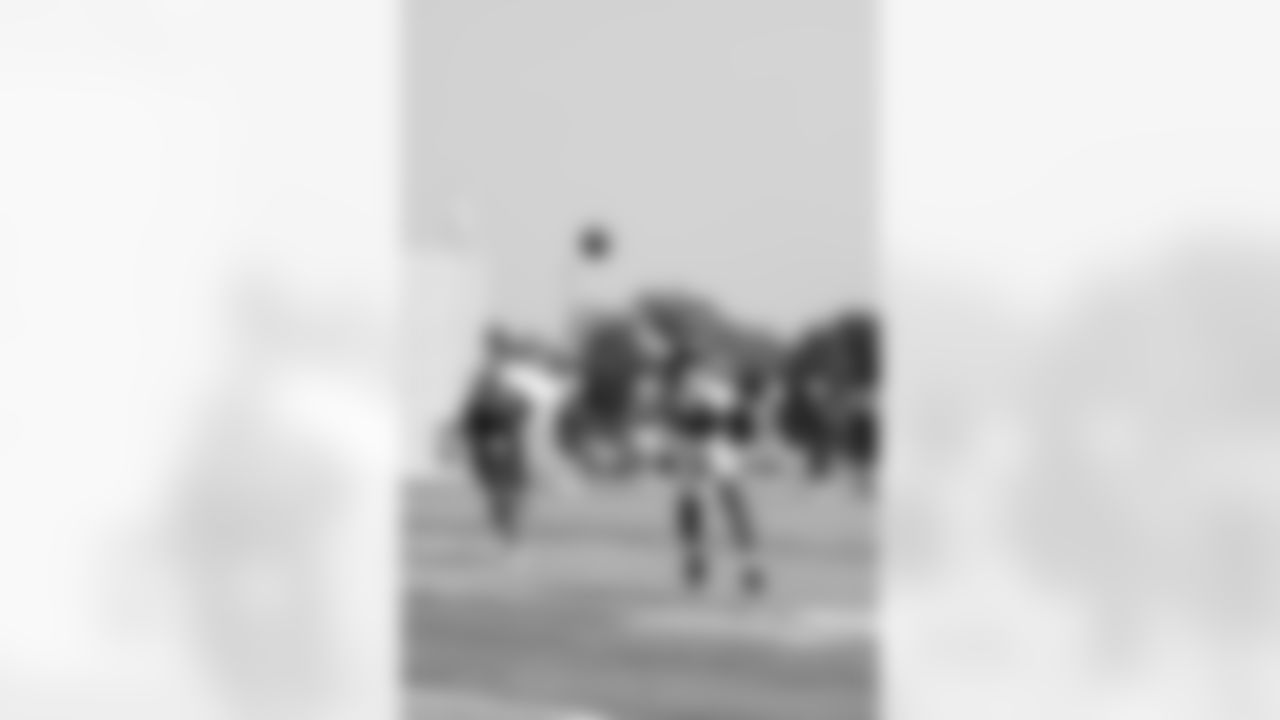 QB Tyrod Taylor (2)