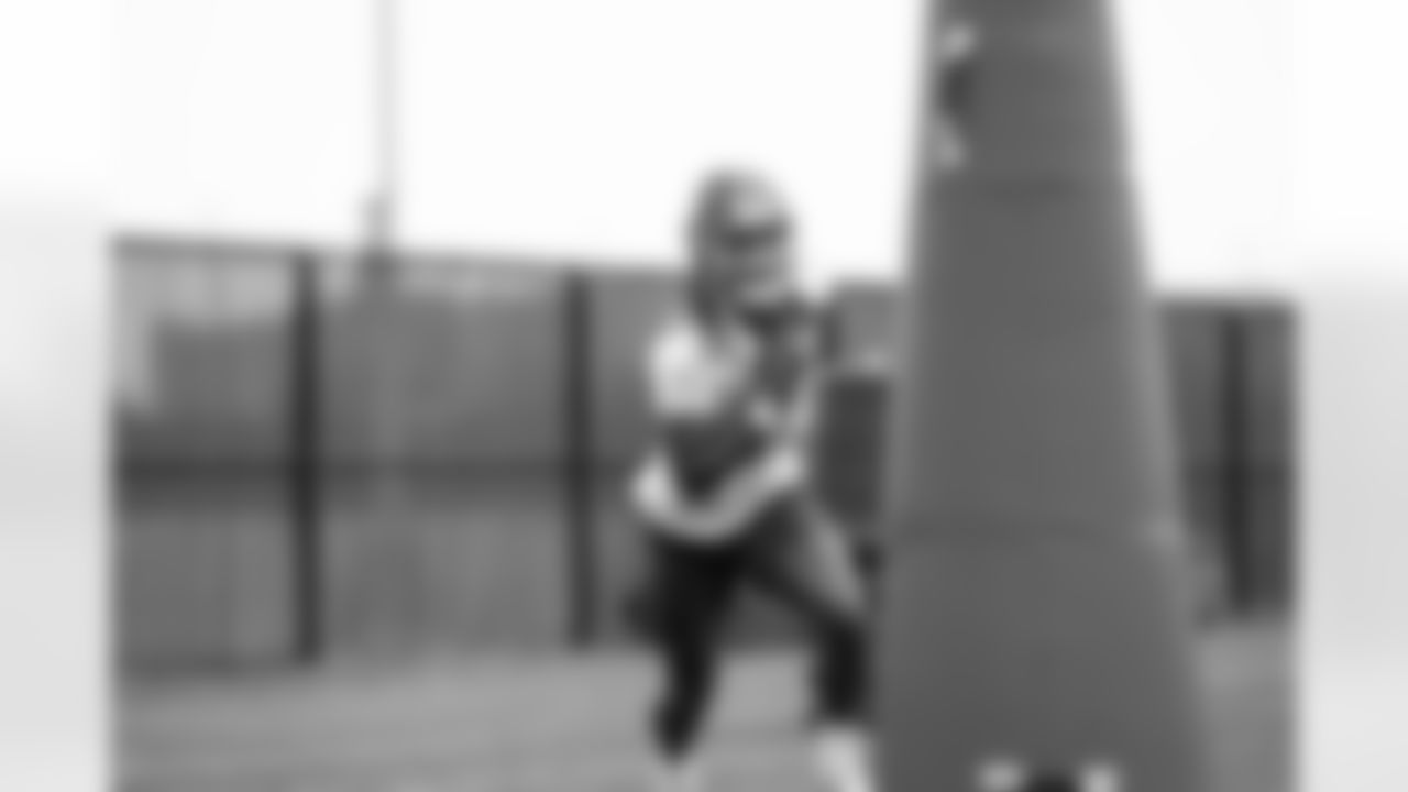 OLB Jaylin Bannerman (52)