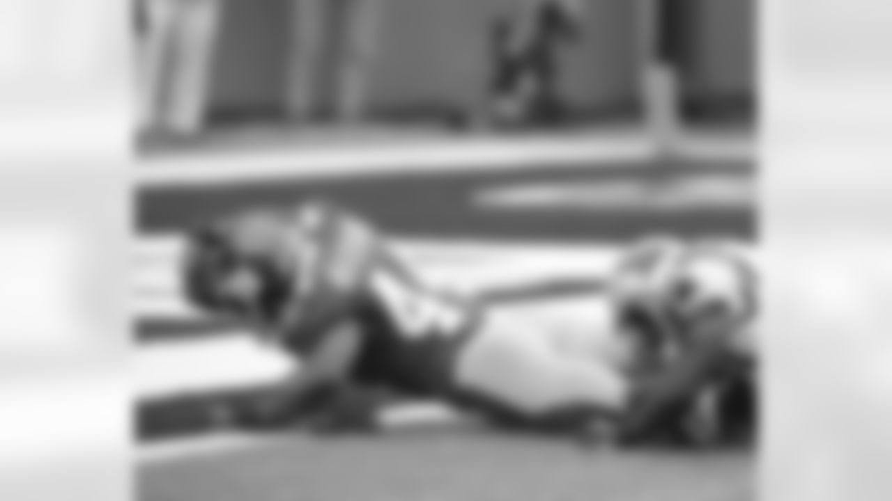 RB Ahmad Bradshaw gets tackled at the one-yard line after a long run