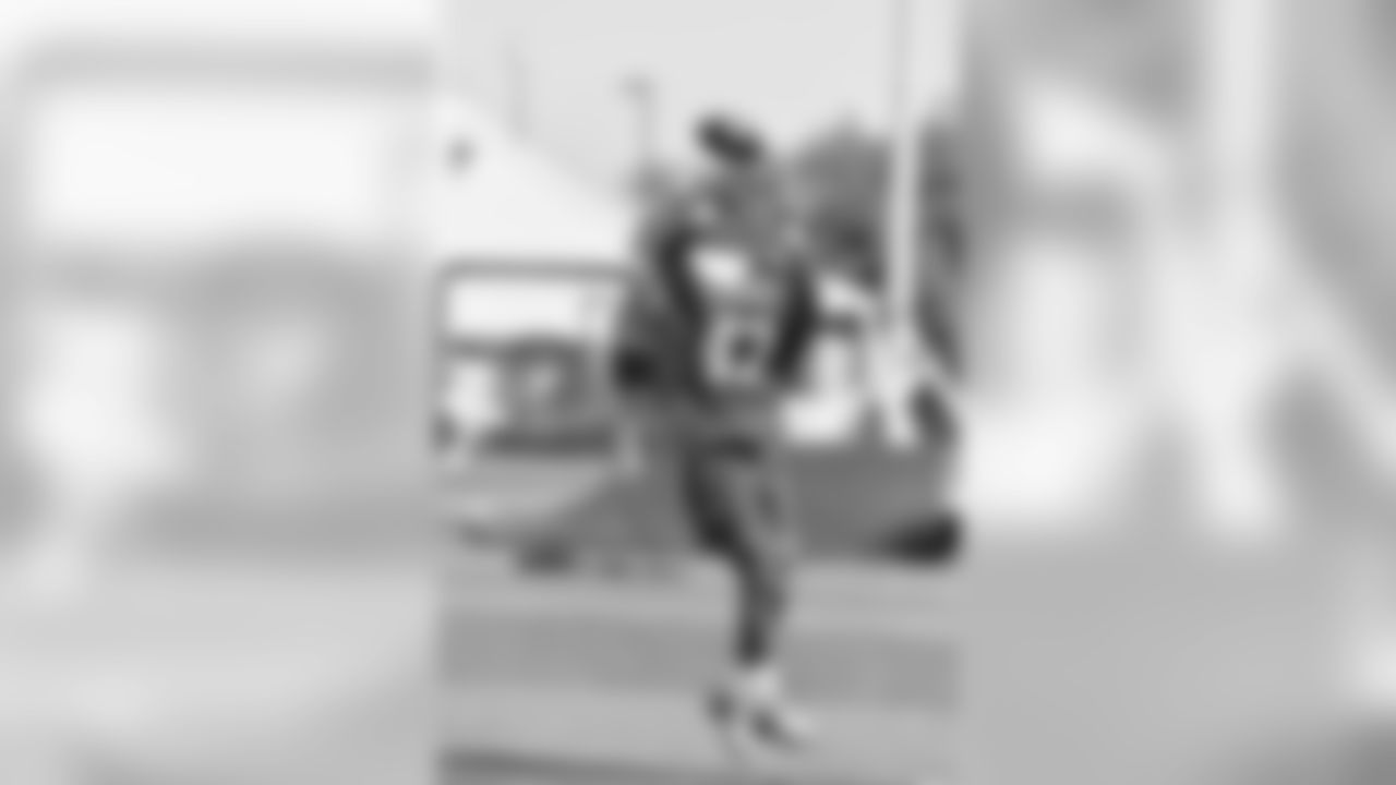 TE Garrett Dickerson
