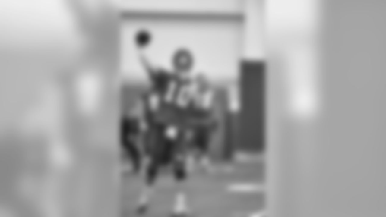 QB Eli Manning