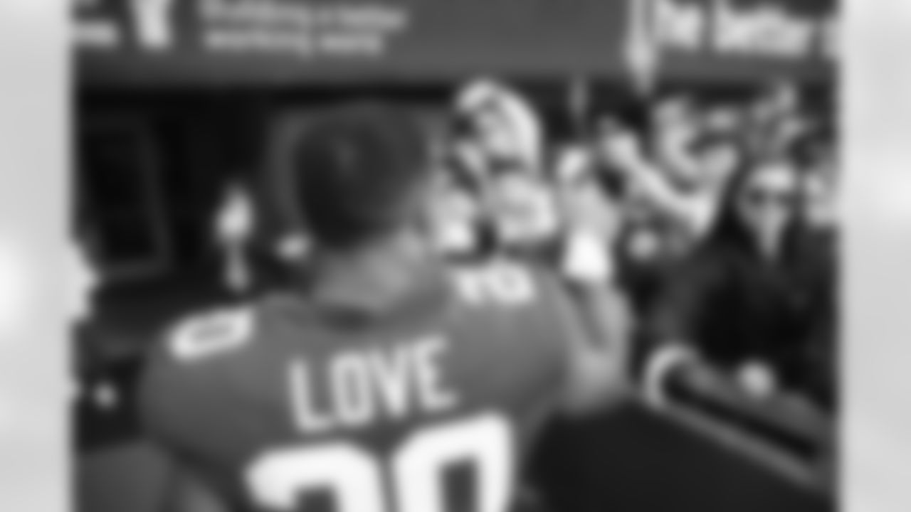 Julian Love (20)