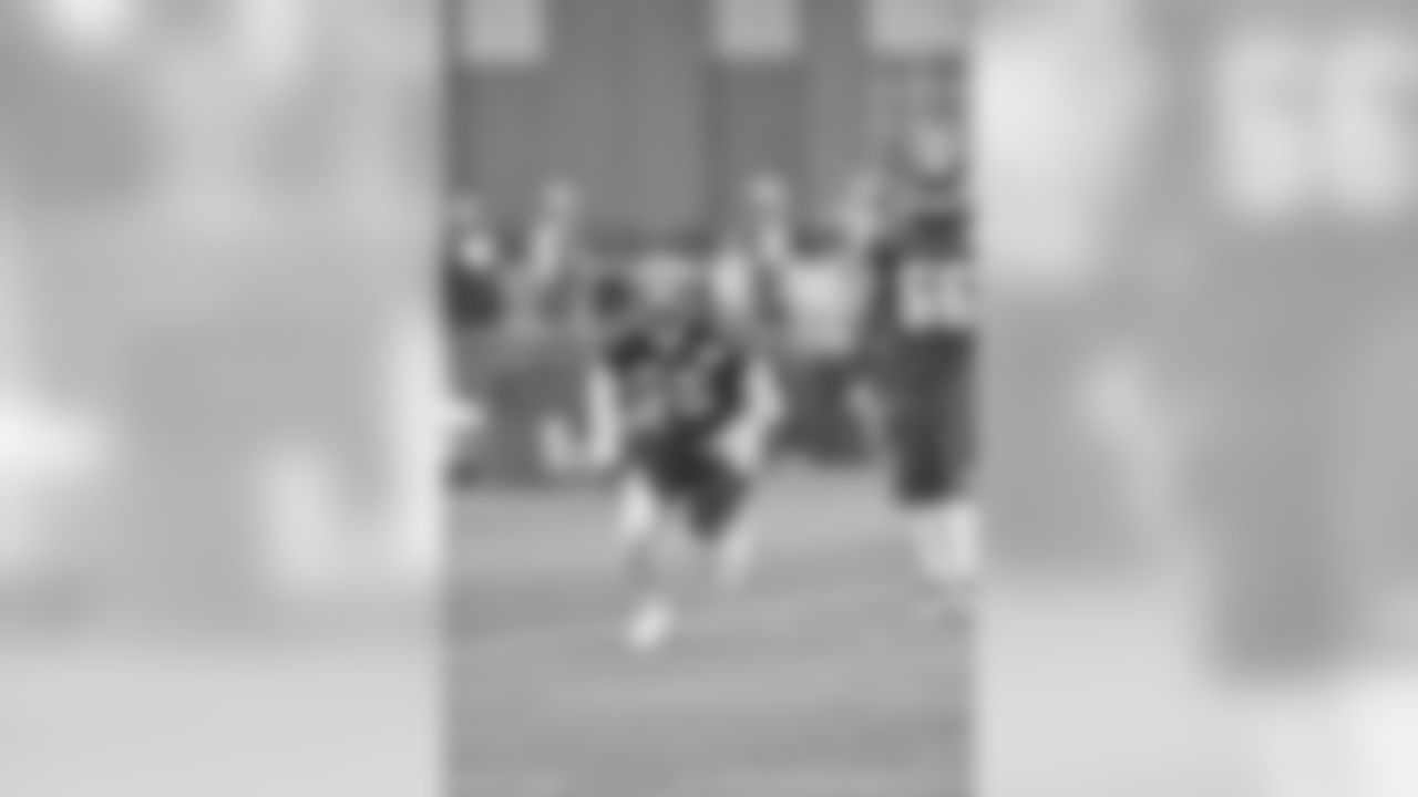 LB J.T. Thomas III