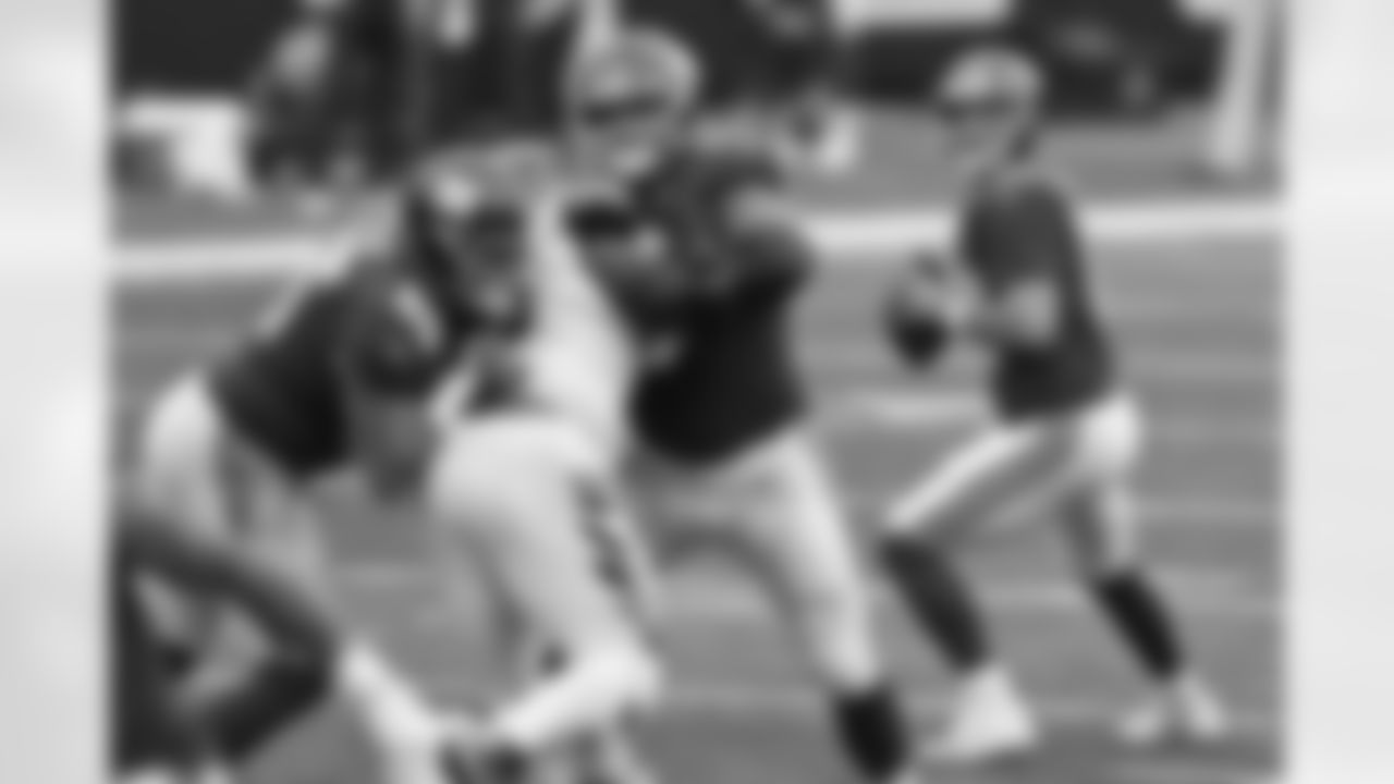 New York Giants quarterback Colt McCoy (12) looks to throw during the second half of NFL football game against the Cincinnati Bengals, Sunday, Nov. 29, 2020, in Cincinnati. (AP Photo/Aaron Doster)