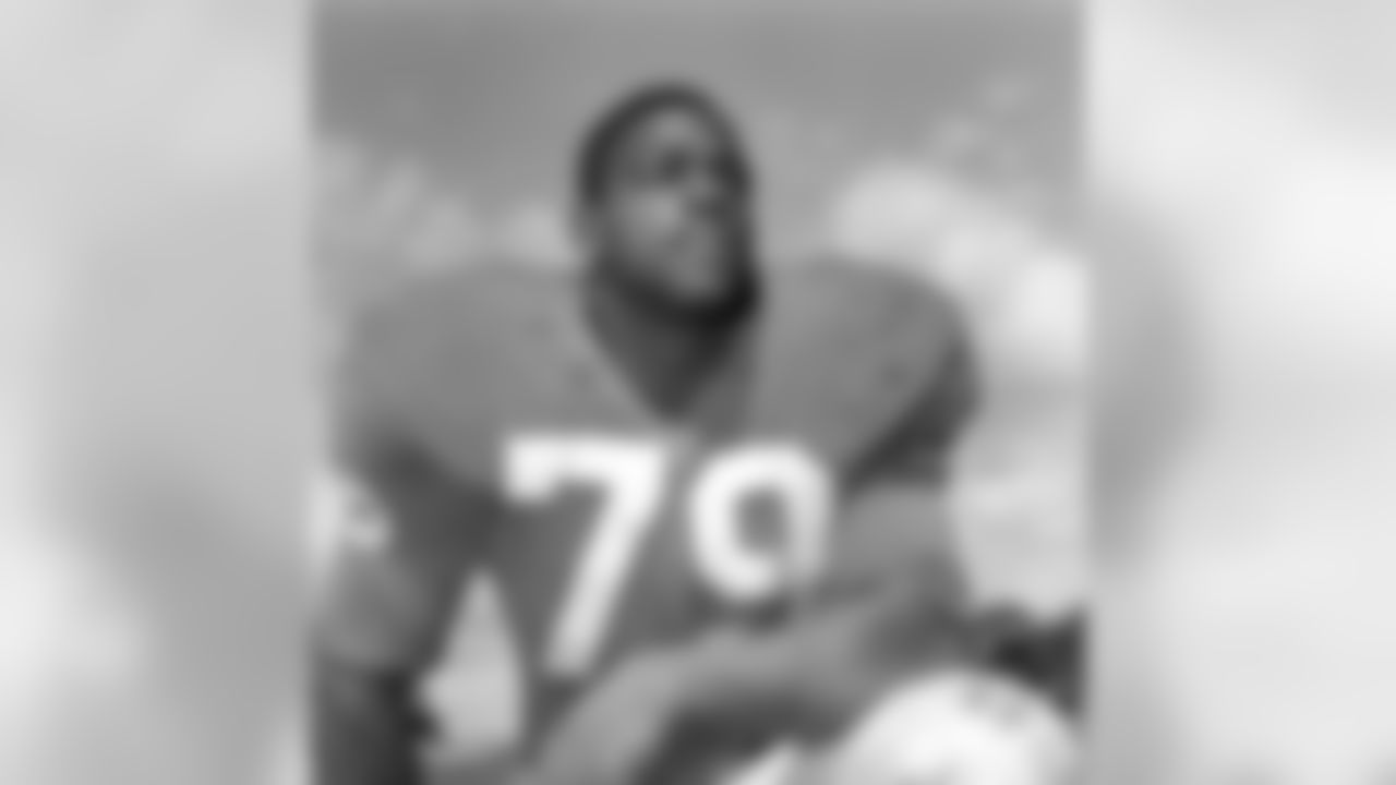 Roosevelt Brown - Offensive Tackle (1953-1965)