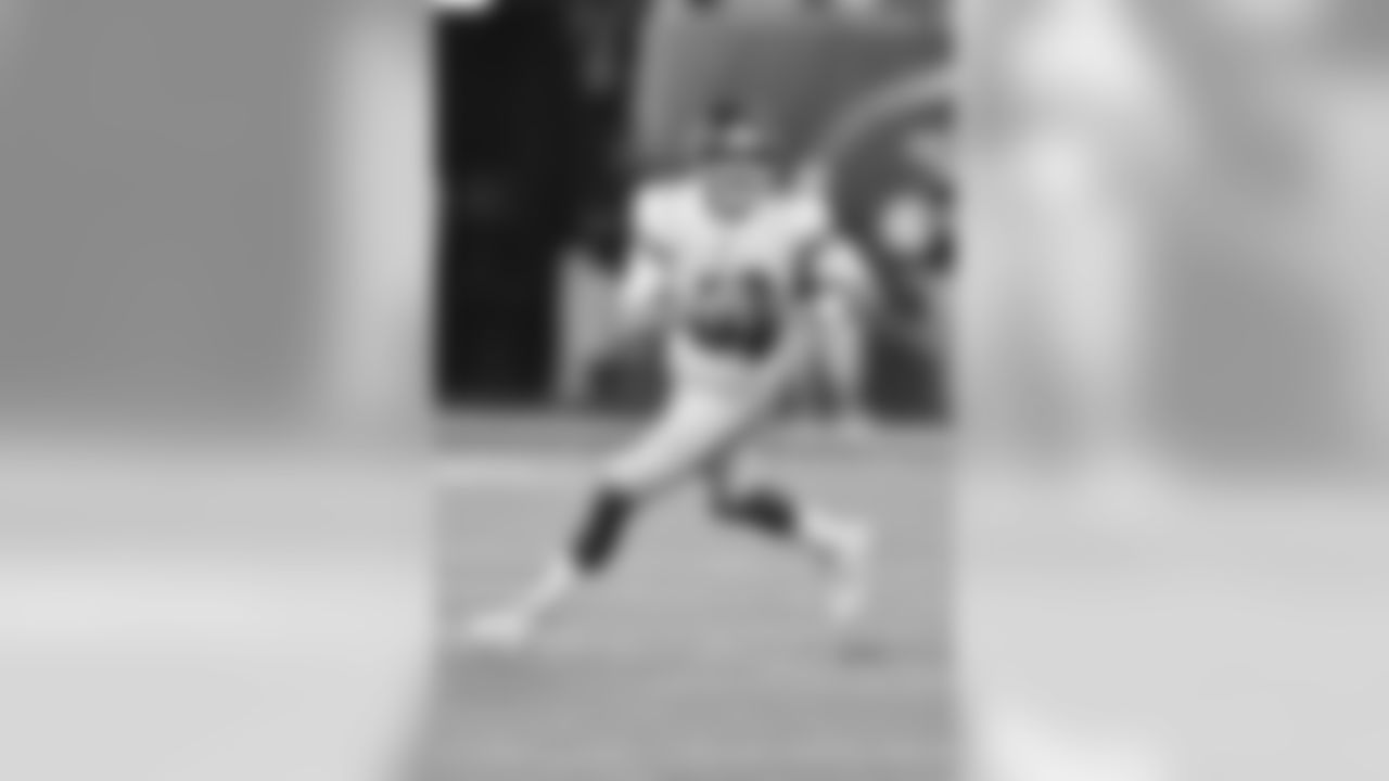 QB DAVIS WEBB:
Eli Manning hasn't played in a preseason finale since 2014, which could present another opportunity for Webb should that trend continue. Webb made his first career start in the second preseason game and completed 14 of 20 passes for 140 yards and a touchdown. He is 28 of 53 (52.8 percent) for 283 yards and the score in three preseason games this summer.