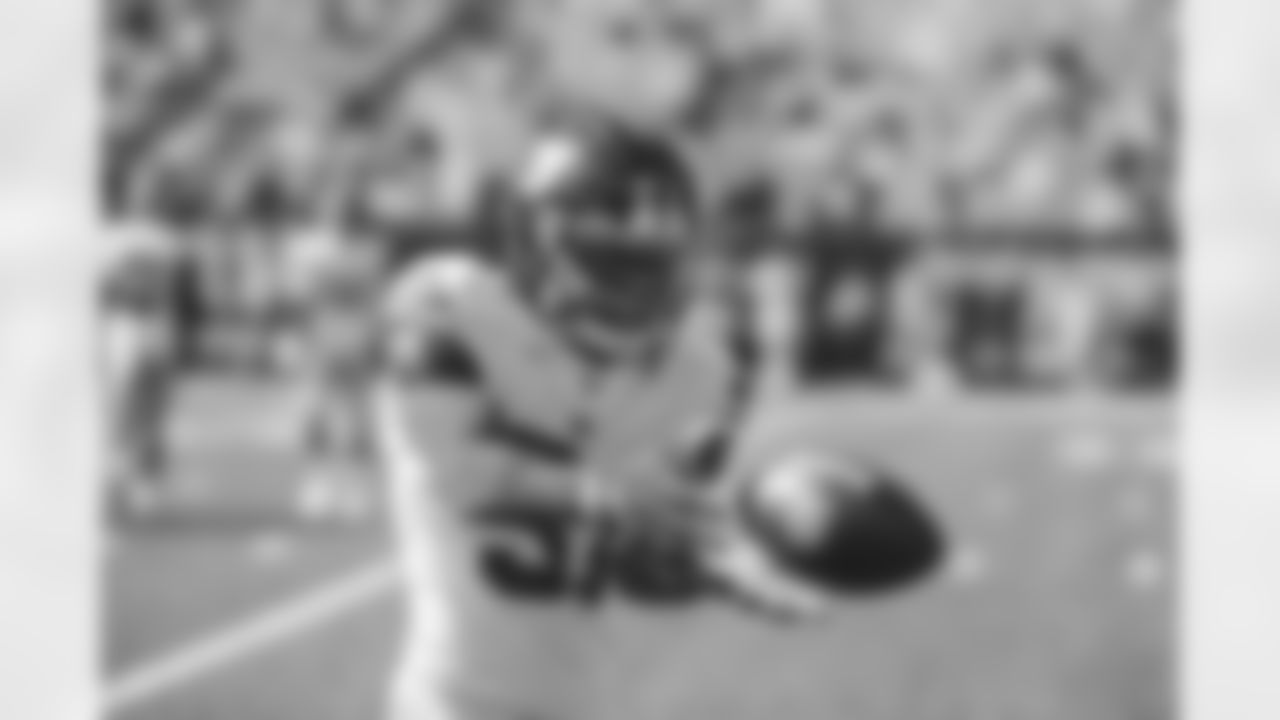 DB Keion Crossen