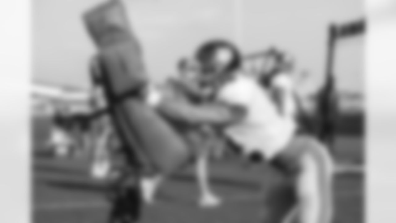 OLB Kyler Fackrell
