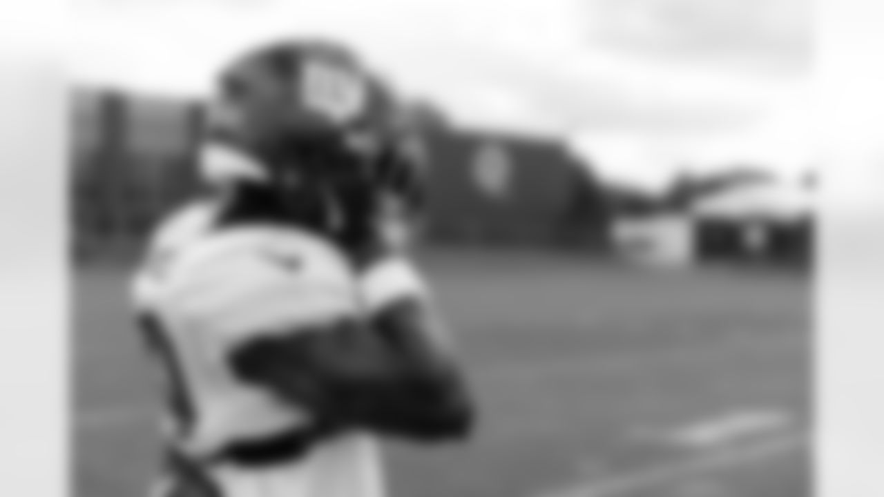 S Xavier McKinney (29)