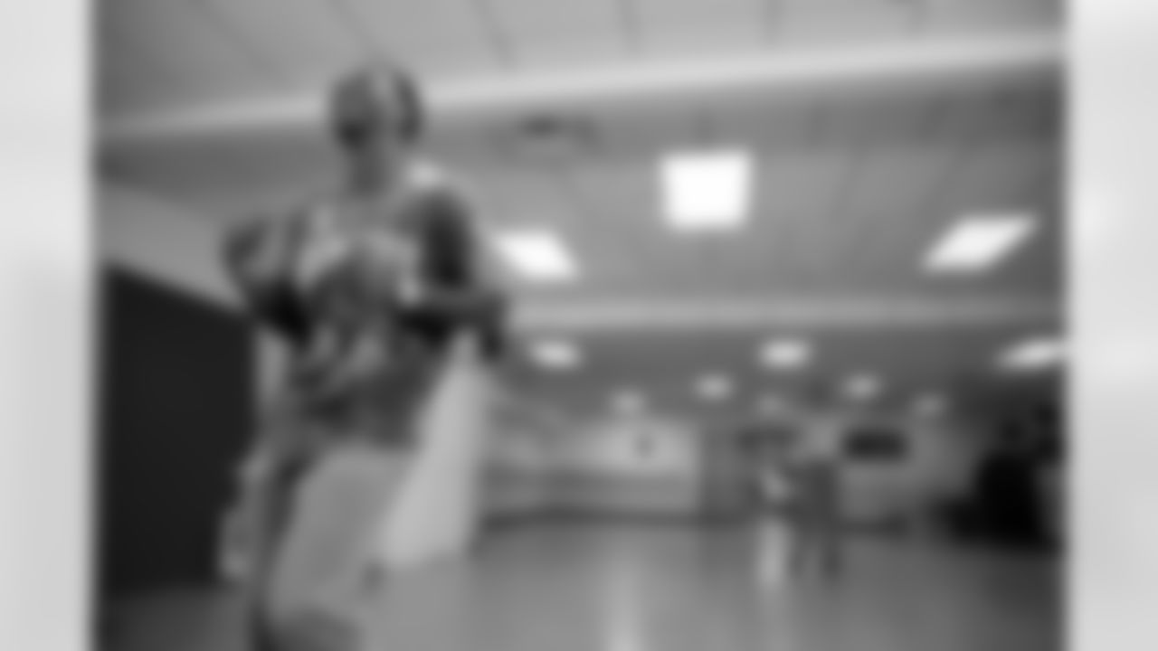 Eli Manning Show Salsa Dancing