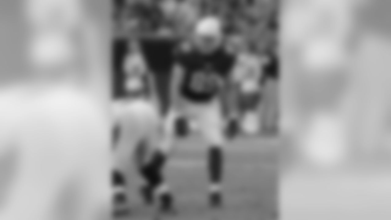 TE John Carlson