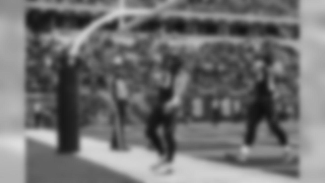 RB REX BURKHEAD (UPDATE: Signed with Patriots)