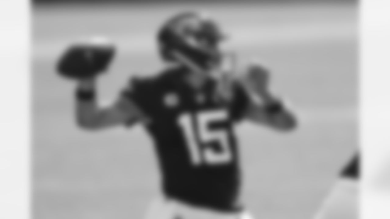 Jacksonville Jaguars quarterback Gardner Minshew (15) passes against the Tennessee Titans in the first half of an NFL football game Sunday, Sept. 20, 2020, in Nashville, Tenn. (AP Photo/Wade Payne)