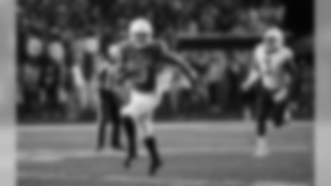 Texas wide receiver Collin Johnson (9) runs after making a catch against Iowa State during the first half of an NCAA college football game, Saturday, Nov. 17, 2018, in Austin, Texas. (AP Photo/Eric Gay)