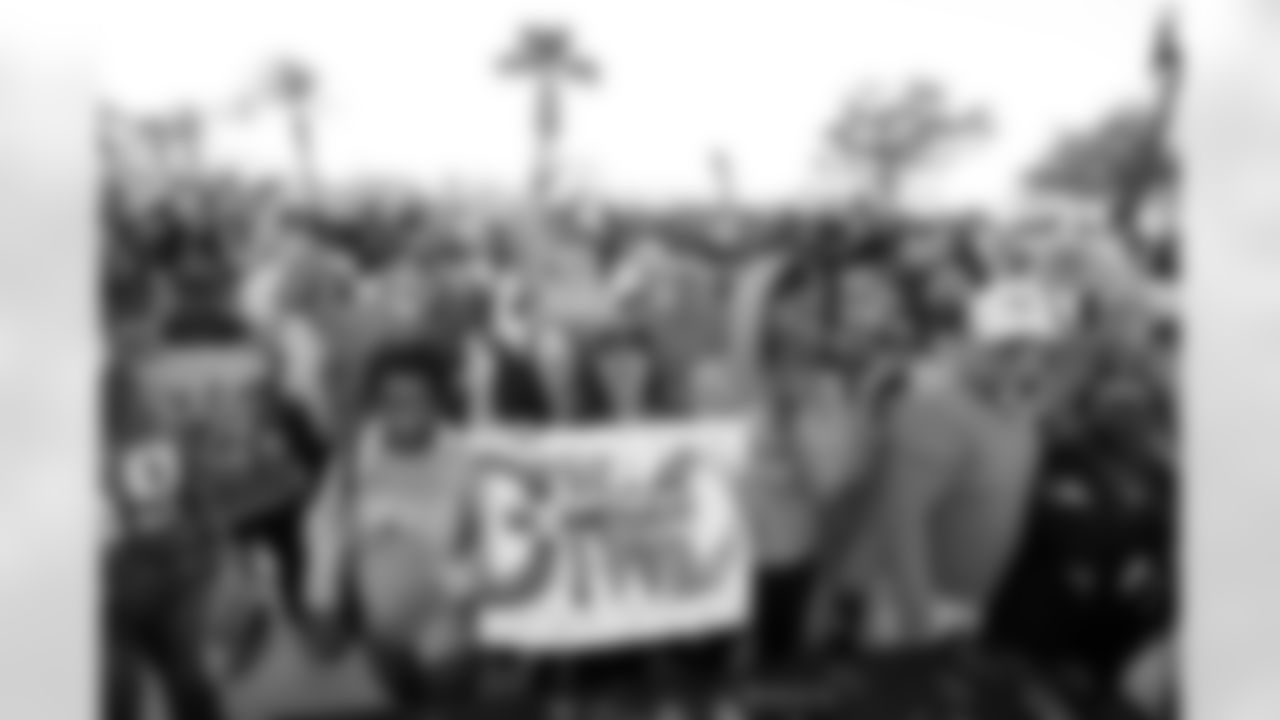 Jacksonville Jaguars Player Send Off Khalifa Dieye All Rights Reserved -2822
