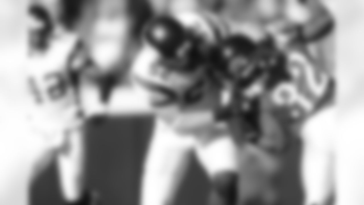 32 Maurice Jones-Drew