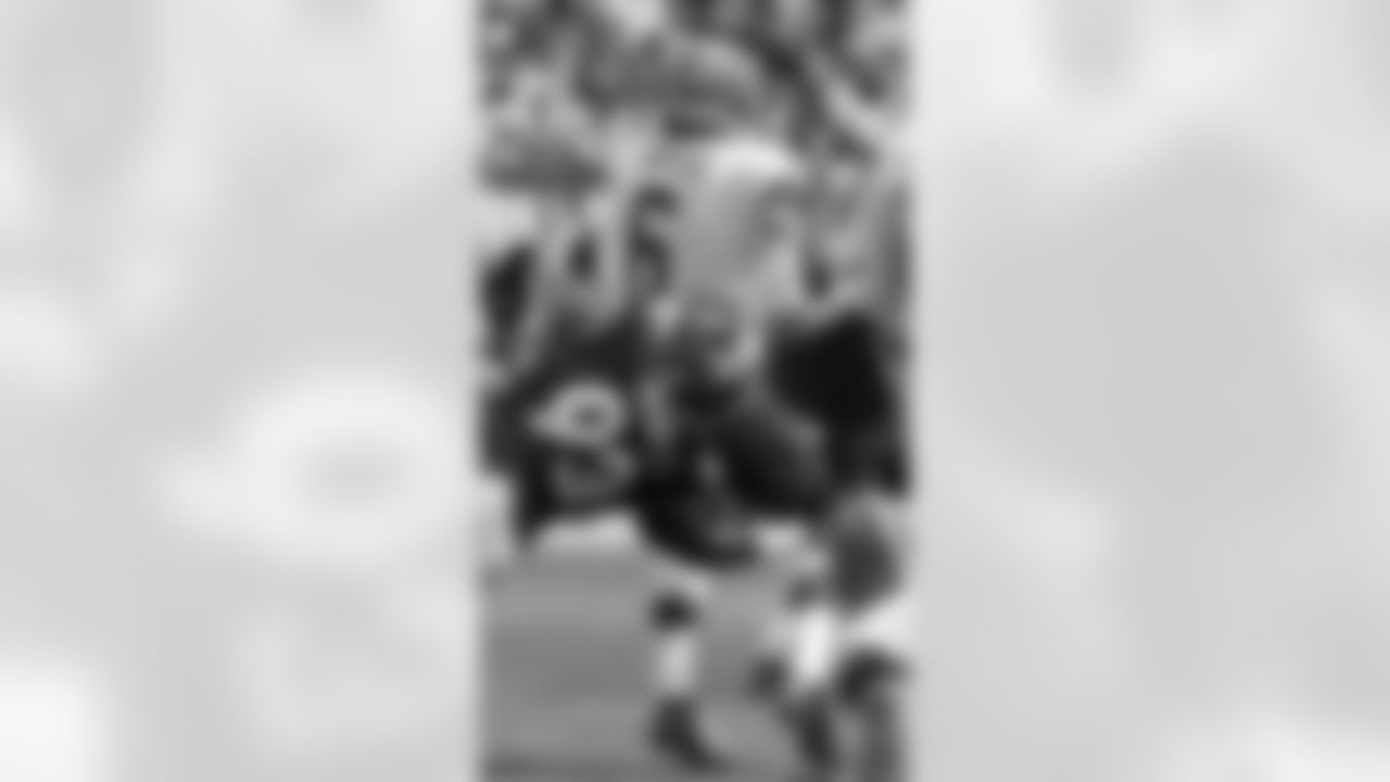 The Steelers have a knack for finding good pass rushing linebackers and Jason Worilds is no exception. In 2013, Worilds led the Steelers' defense with eight sacks and tied for fourth with 63 stops.