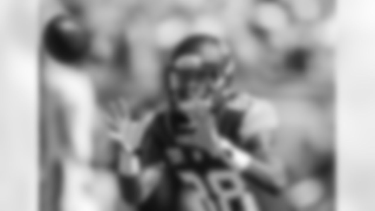 Allen Hurns