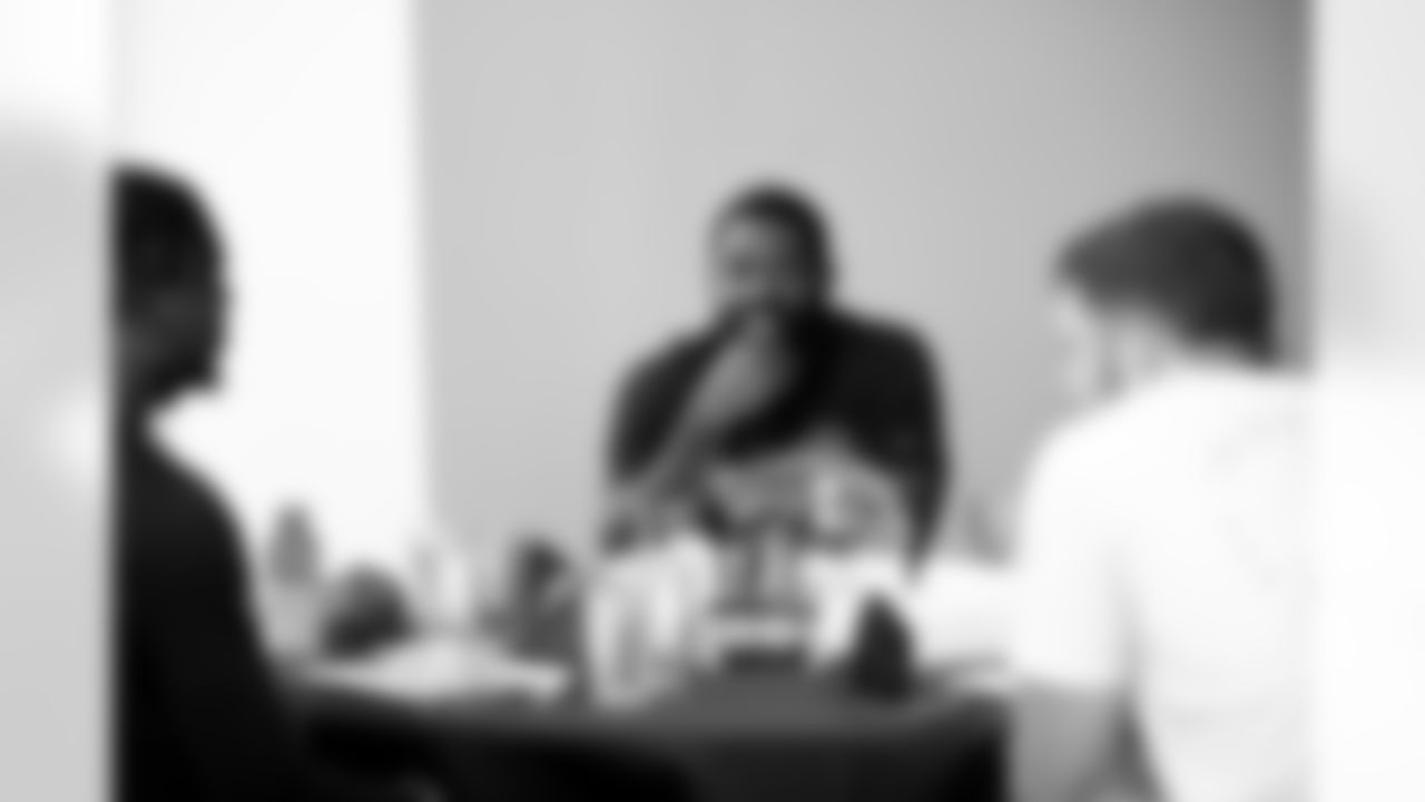 2022_0614_RookieAlumniLunch_012